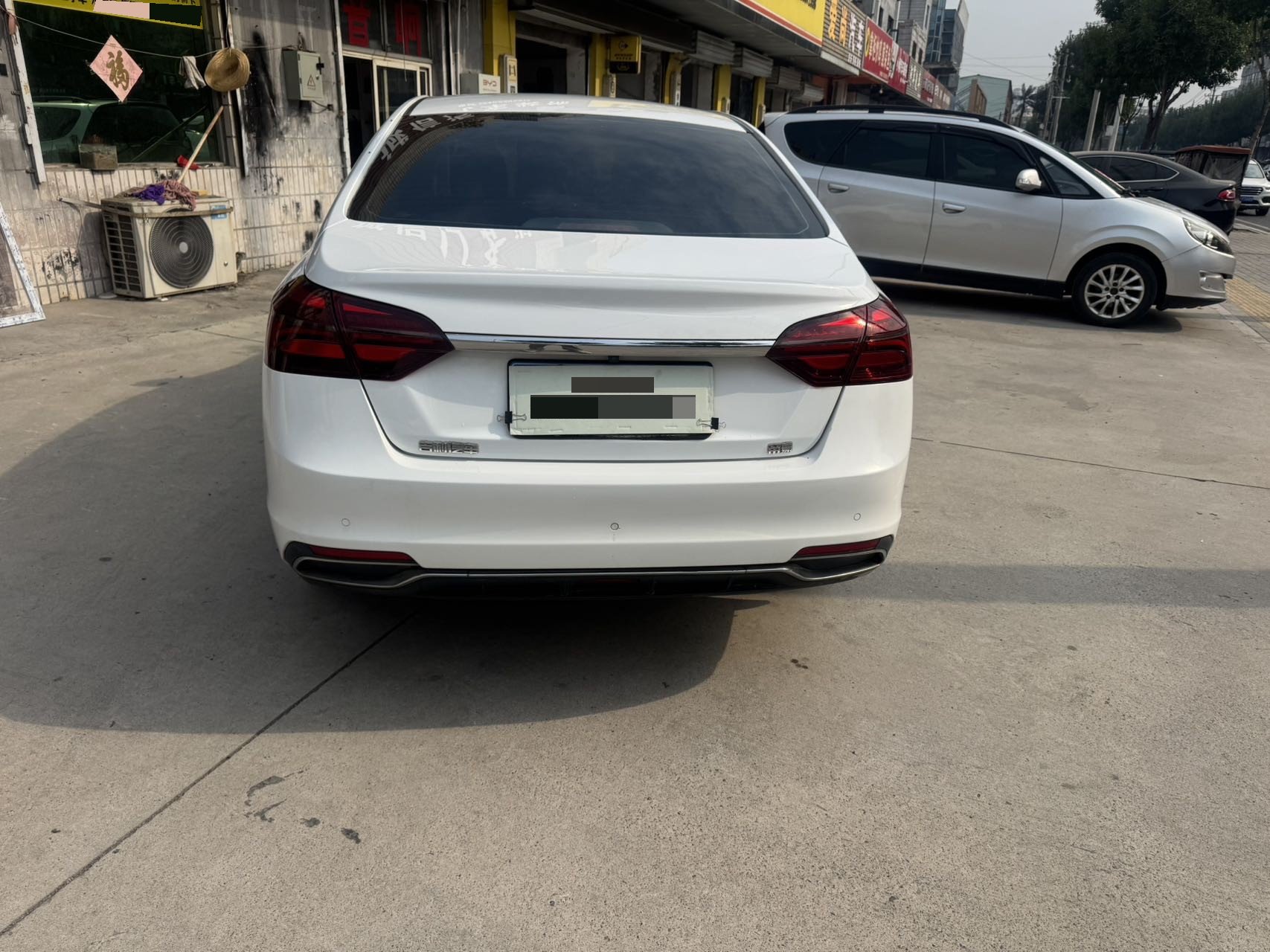 GEELY Emgrand 2019 изображение автомобиля #5