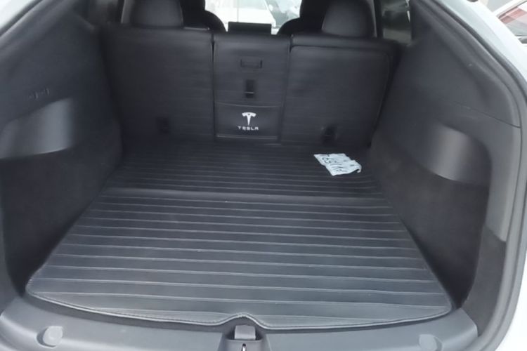 Tesla Model Y 2022 #19 Tesla Model Y 2022 car image #19