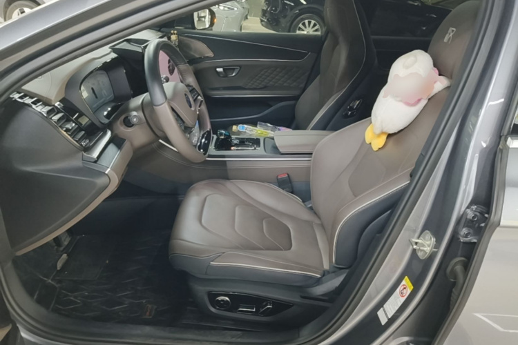 BYD Han 2022 immagine di auto #15