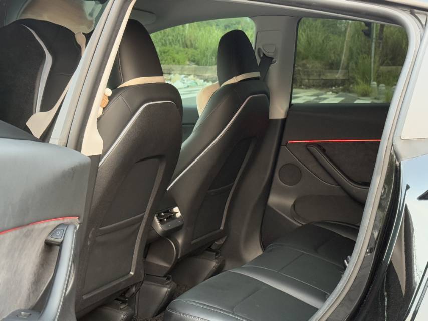 Tesla Model Y 2022 car image #7