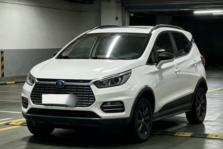 BYD Yuan New Energy 2020 #2 BYD Yuan New Energy 2020 car image #2