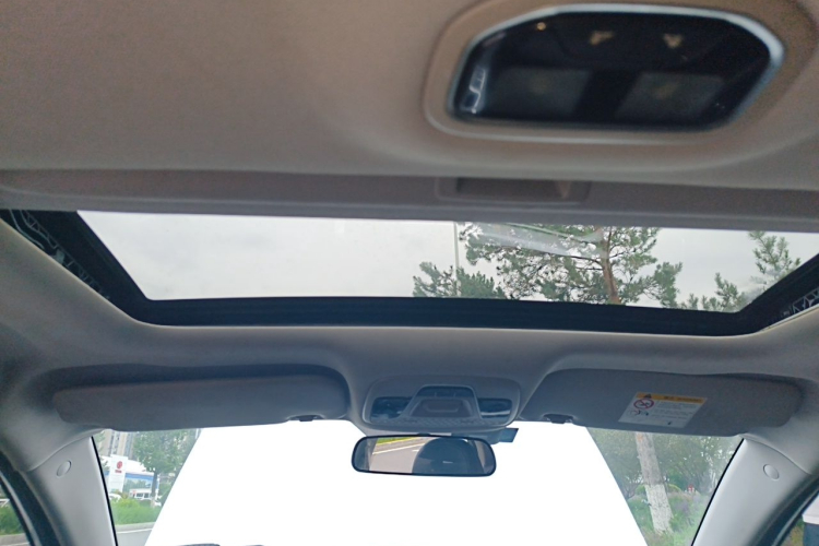 GEELY Emgrand 2020 car image #20