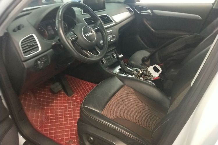 Audi Q3 2018 image de voiture #15