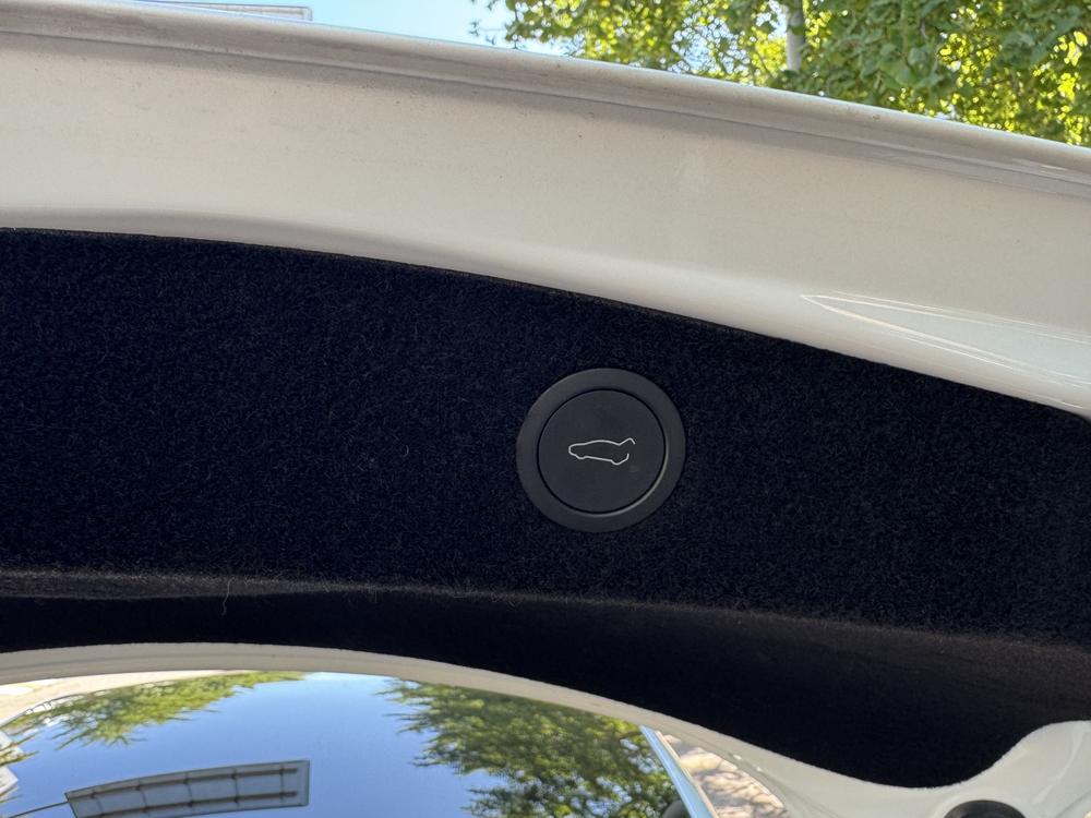 Tesla Model 3 2024 #14 Tesla Model 3 2024 car image #14