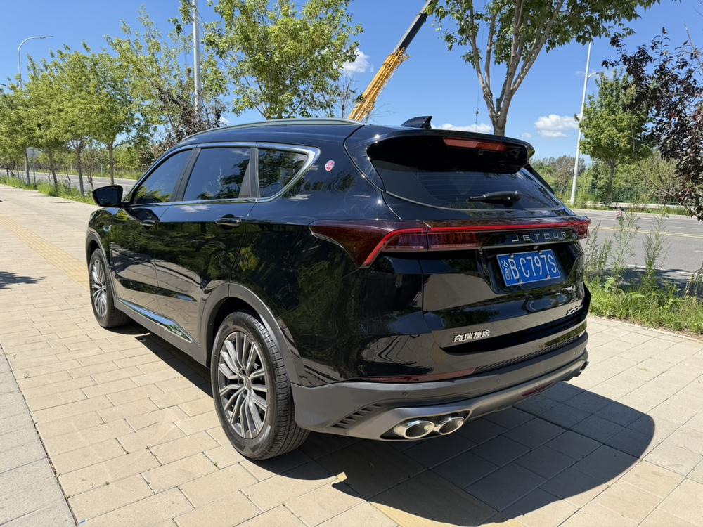 Jetour X70 PLUS 2023 car image #5