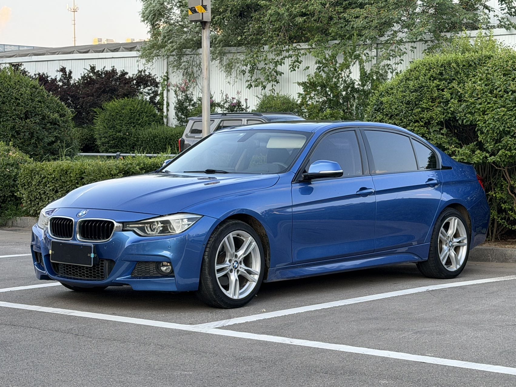 BMW 3 Series 2019 BMW 3 Series 2019 car image