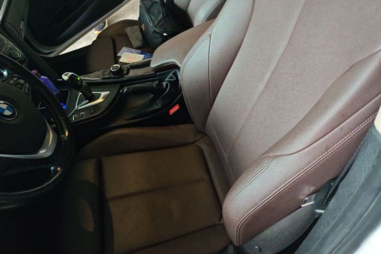 BMW 3 Series 2018 #20 BMW 3 Series 2018 car image #20