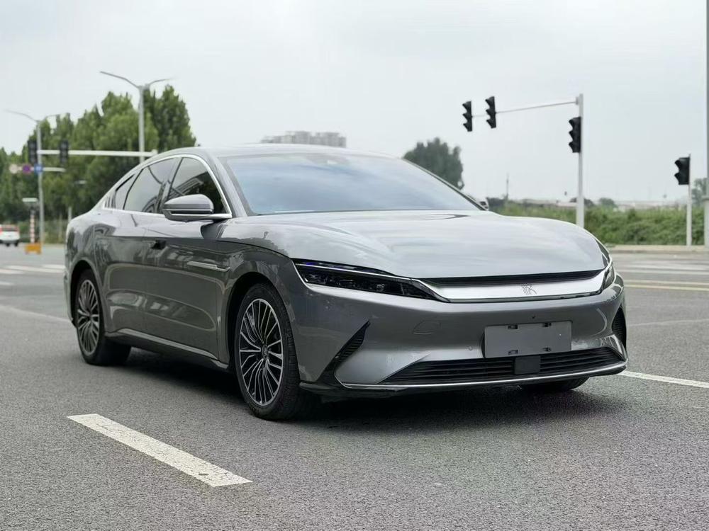 BYD Han 2022 صورة سيارة #3