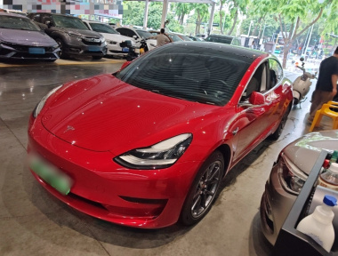 Tesla Model 3 2020 car image 