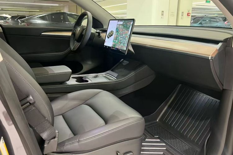 Tesla Model Y 2021 #11 Tesla Model Y 2021 car image #11
