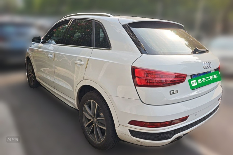 Audi Q3 2019 car image #5