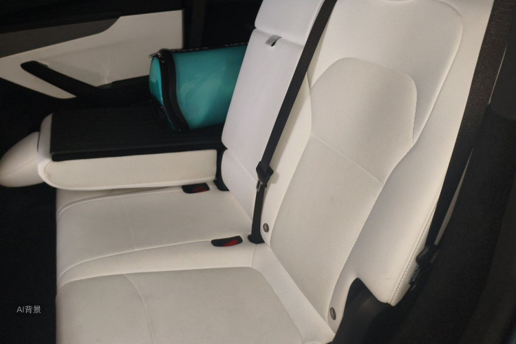 Tesla Model Y 2025 #19 Tesla Model Y 2025 car image #19