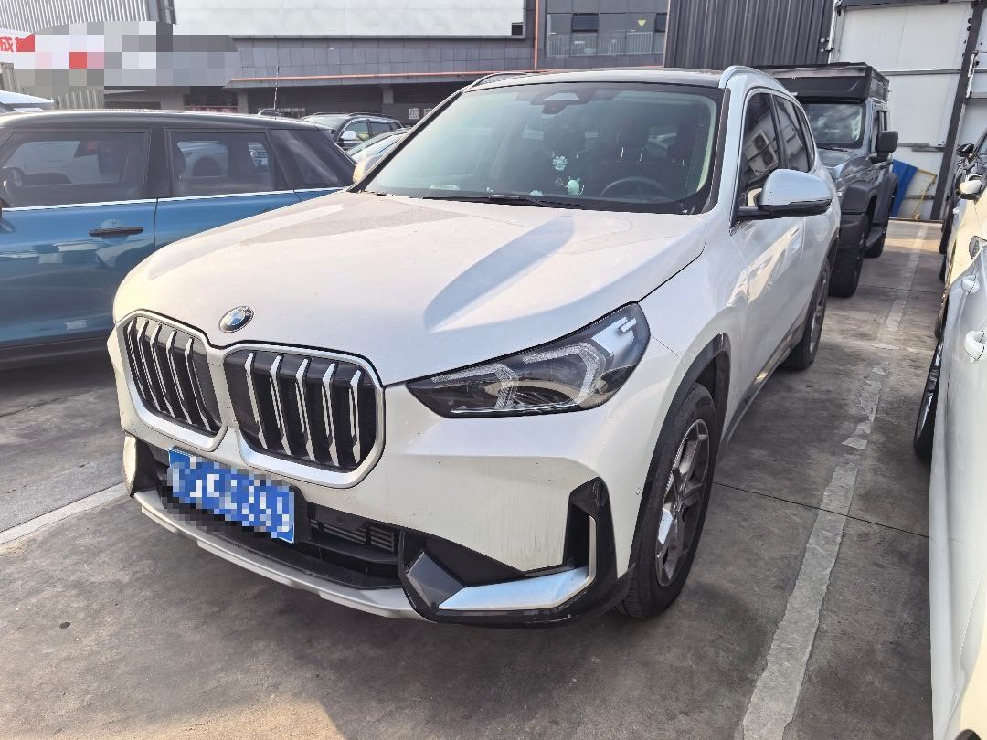 BMW X1 2024 BMW X1 2024 car image
