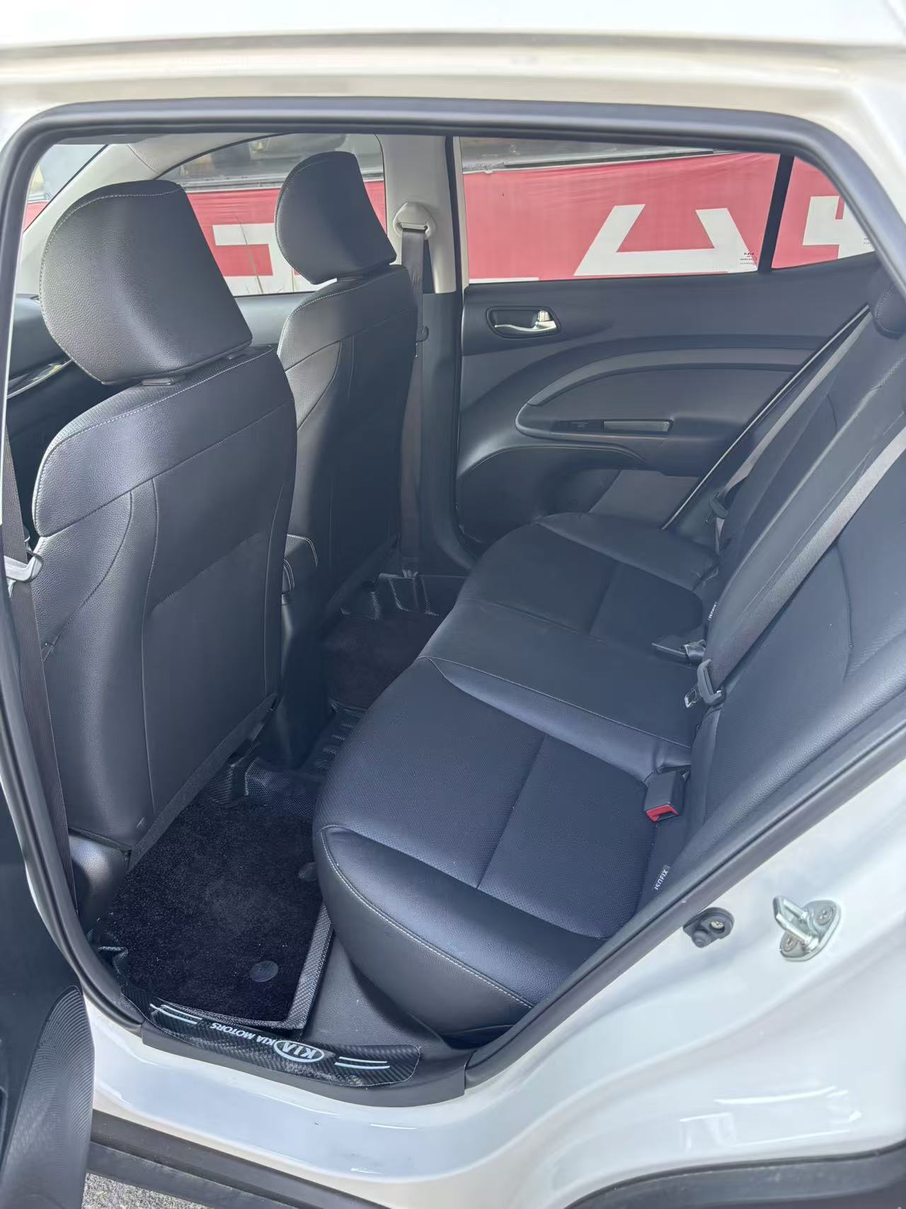 Kia KX1 2026 immagine di auto #5