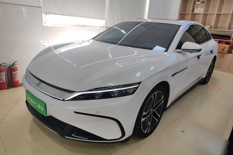 BYD Han 2023 car image #2
