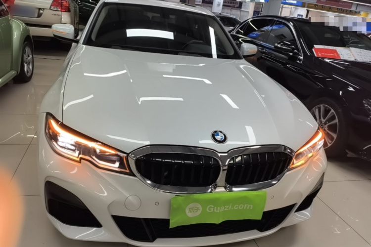 BMW 3 Series 2021 imagen de coche #3