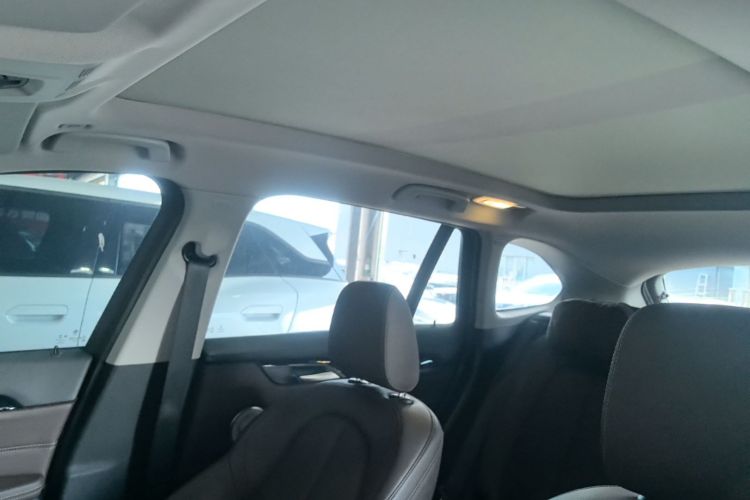 BMW X1 2022 car image #18