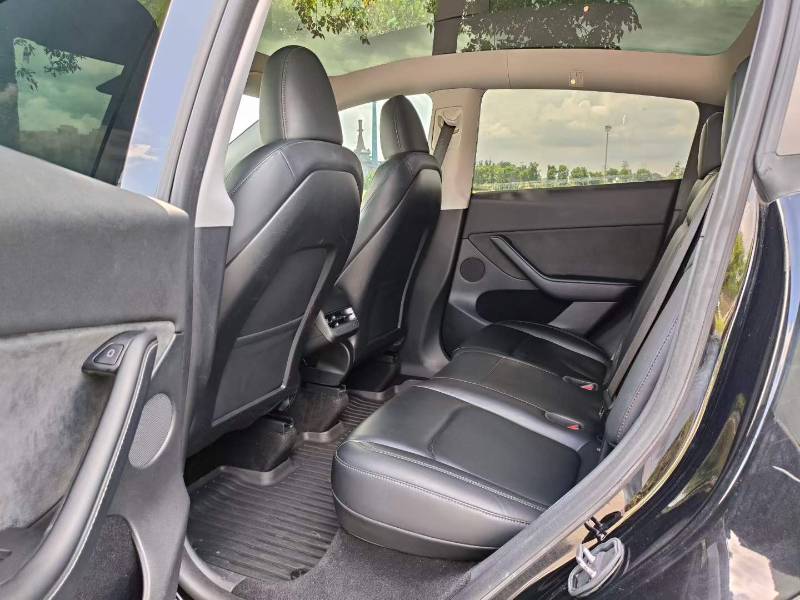 Tesla Model Y 2022 #4 Tesla Model Y 2022 car image #4