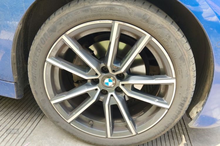 BMW 3 Series 2020 #9 BMW 3 Series 2020 car image #9