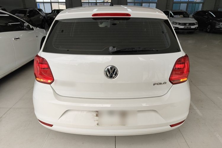 Volkswagen Polo 2015 #6 Volkswagen Polo 2015 car image #6