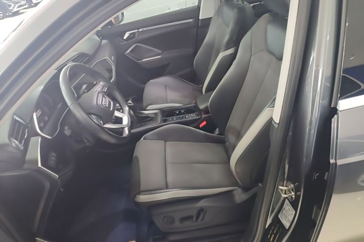 Audi Q3 2023 #15 Audi Q3 2023 car image #15