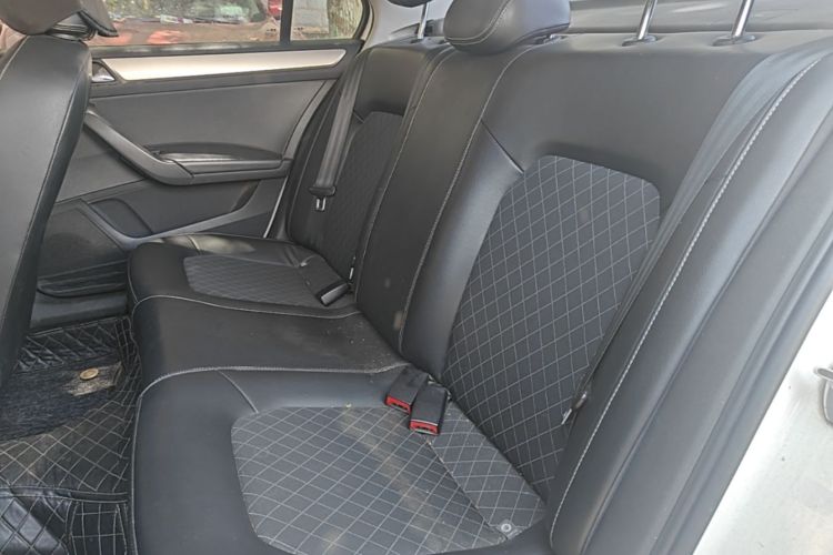 Skoda Rapid 2019 #17 Skoda Rapid 2019 image de voiture #17