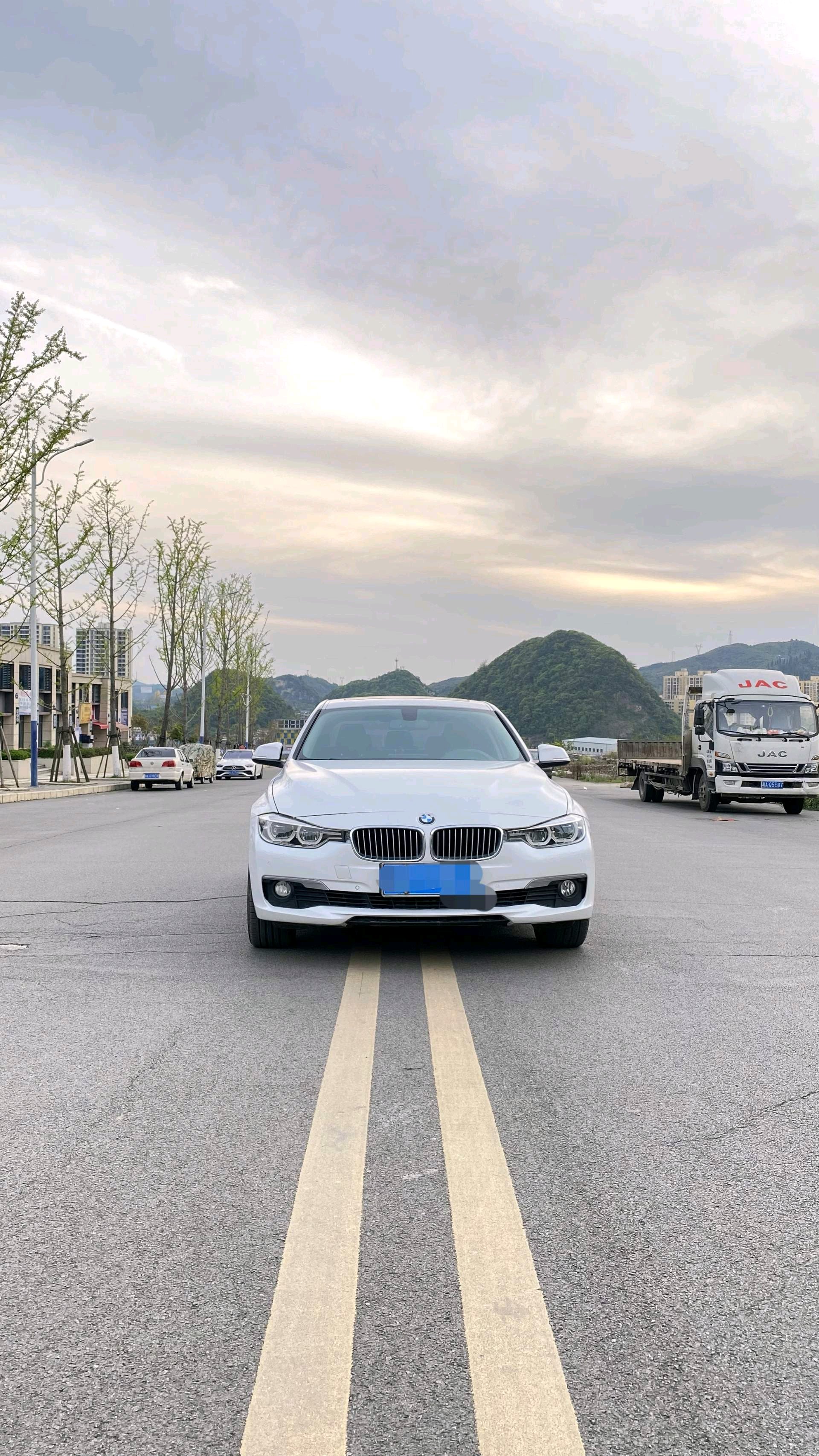 BMW 3 Series 2019 #2 BMW 3 Series 2019 immagine di auto #2
