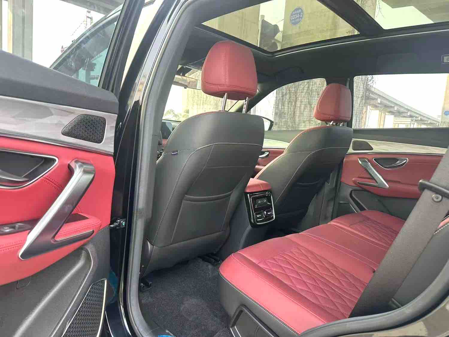 Jetour X70 PLUS 2023 #3 Jetour X70 PLUS 2023 car image #3