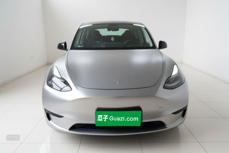 Tesla Model Y 2022 car image #3