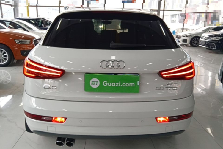 Audi Q3 2018 car image #6