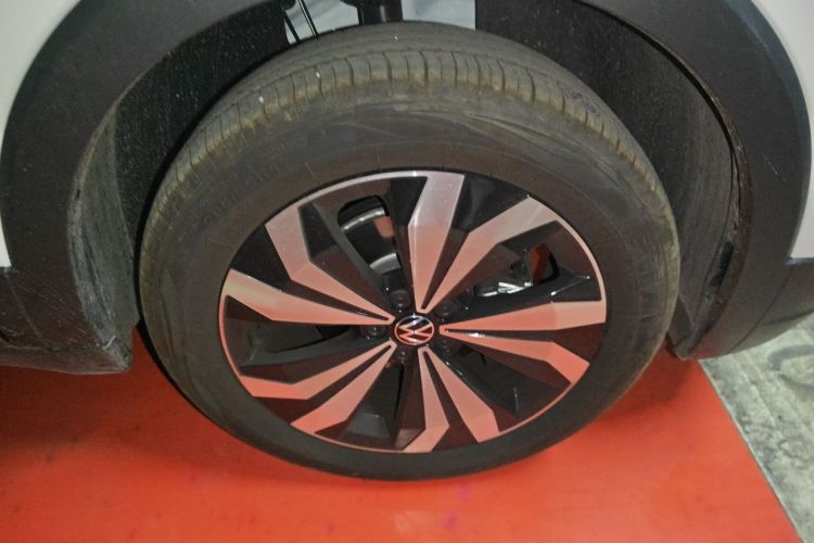 Volkswagen Tharu 2026 car image #6