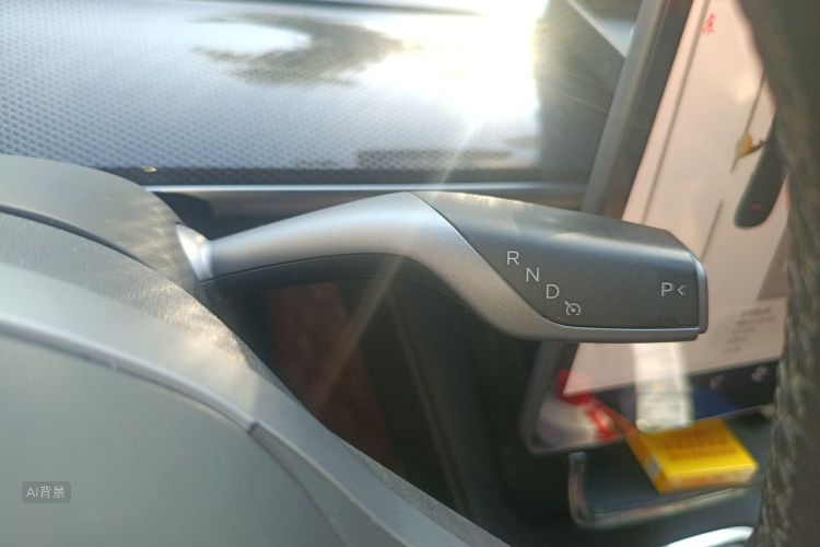 Tesla Model Y 2022 #16 Tesla Model Y 2022 car image #16