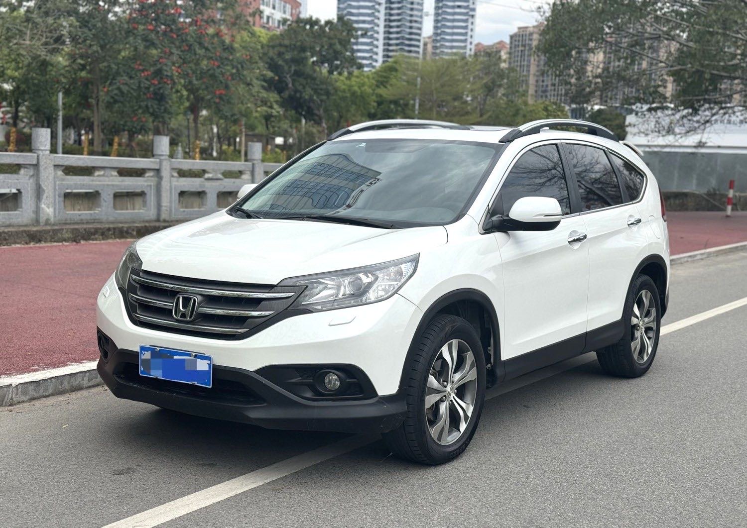 2012 car image 