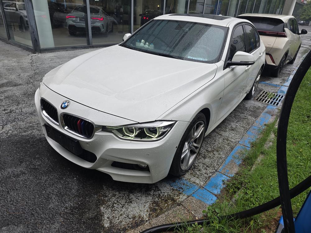 BMW 3 Series 2018 BMW 3 Series 2018 car image
