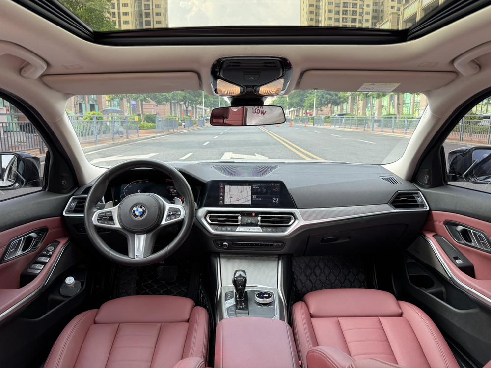 BMW 3 Series 2020 car image #13