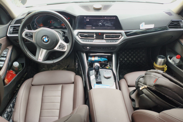 BMW 3 Series 2020 car image #11