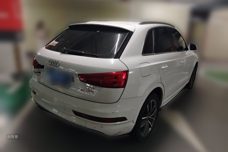 Audi Q3 2017 car image #7