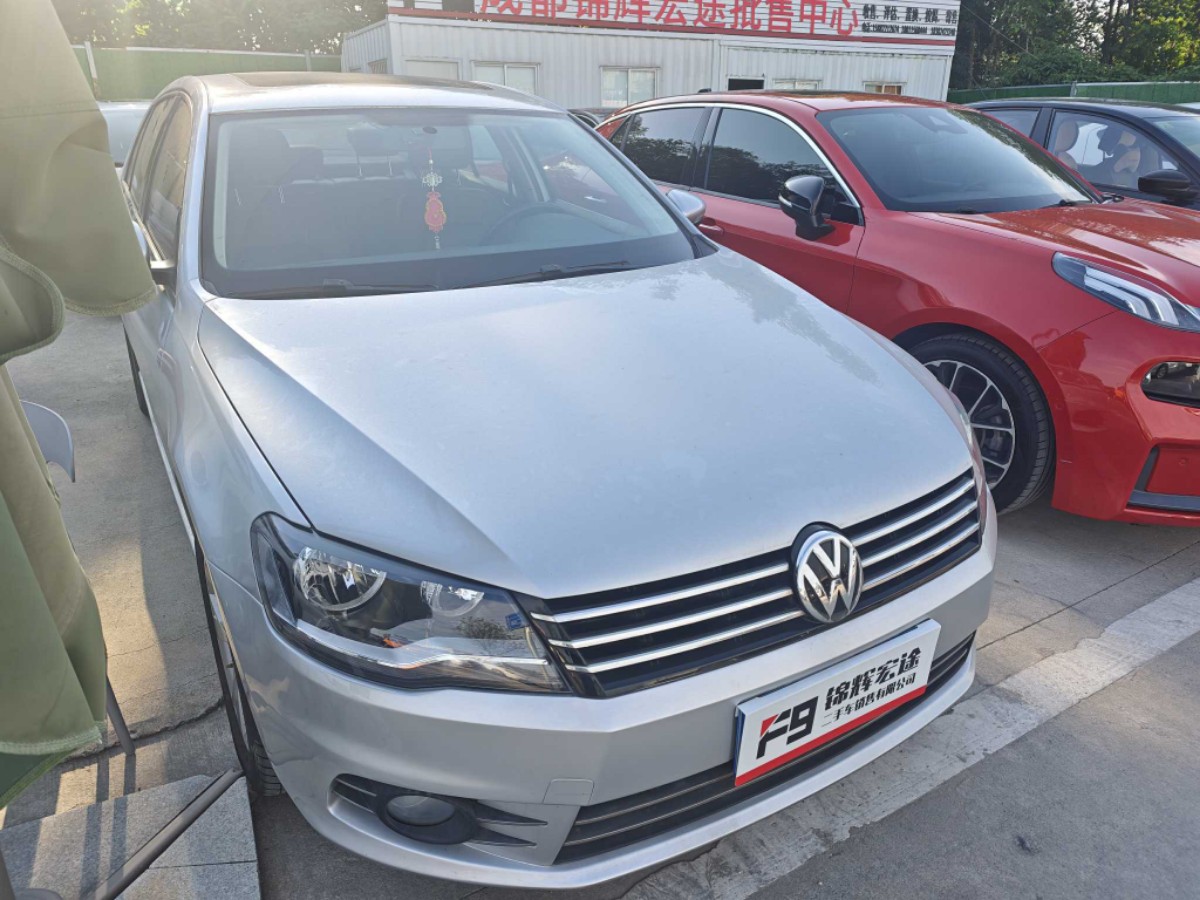 Volkswagen Bora 2014 car image #3