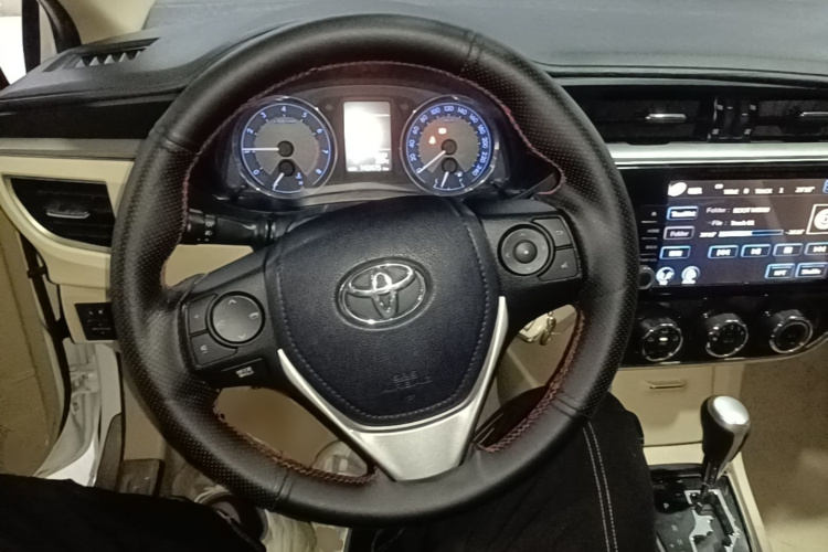 Toyota Corolla 2015 car image #15
