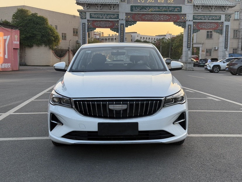 GEELY Emgrand 2024 car image #2