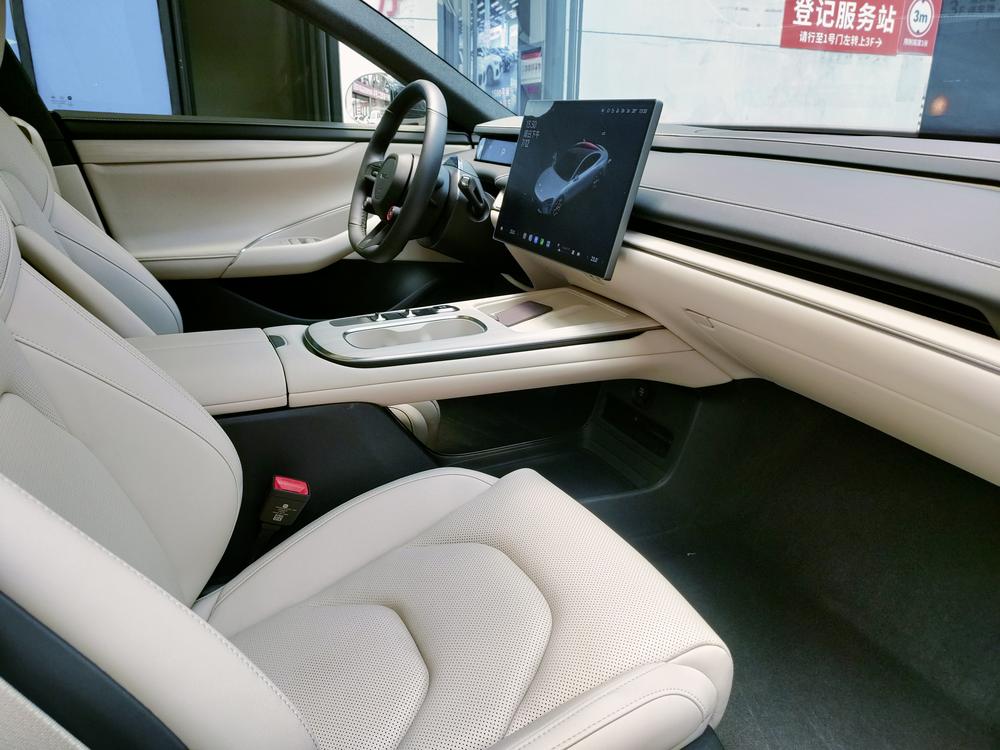 MI SU7 2025 car image #15