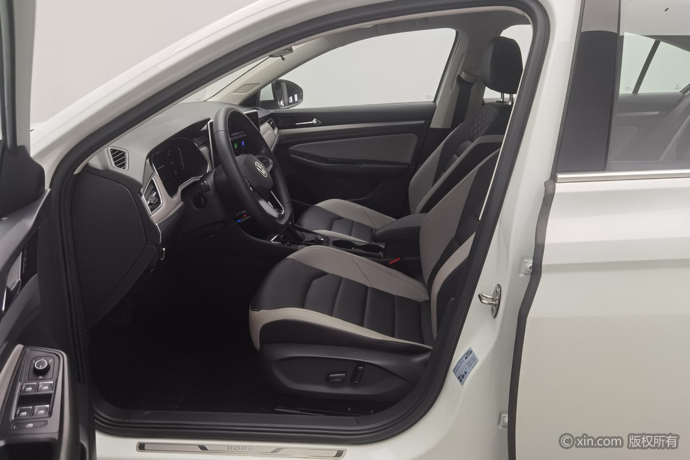 Volkswagen Bora 2025 car image #10