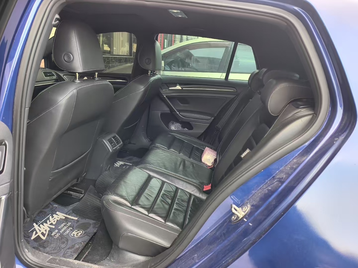 Volkswagen Golf (Imported) 2015 #5 Volkswagen Golf (Imported) 2015 car image #5