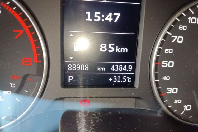 Audi A3 2018 car image #14
