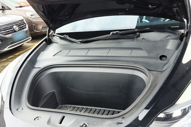 Tesla Model Y 2021 #20 Tesla Model Y 2021 car image #20