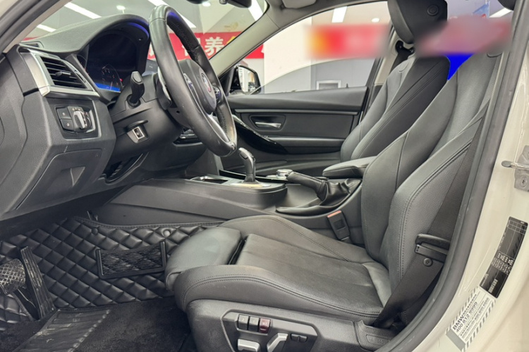 BMW 3 Series 2018 #12 BMW 3 Series 2018 car image #12