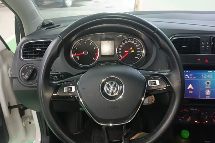 Volkswagen Polo 2017 #11 Volkswagen Polo 2017 car image #11