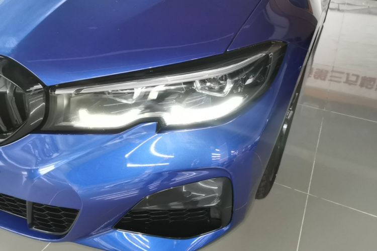 BMW 3 Series 2021 car image #23