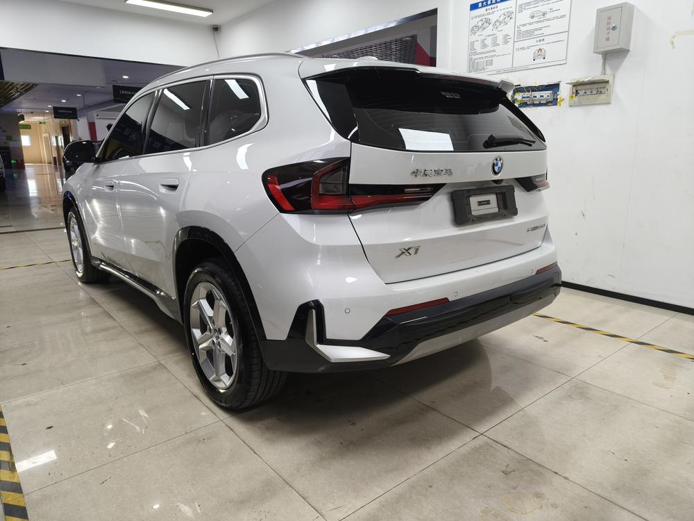 BMW X1 2023 car image #4
