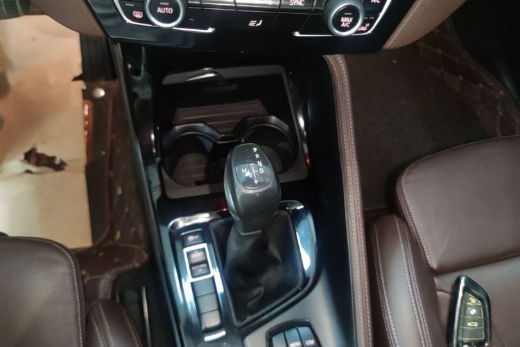 BMW X1 2018 #14 BMW X1 2018 car image #14